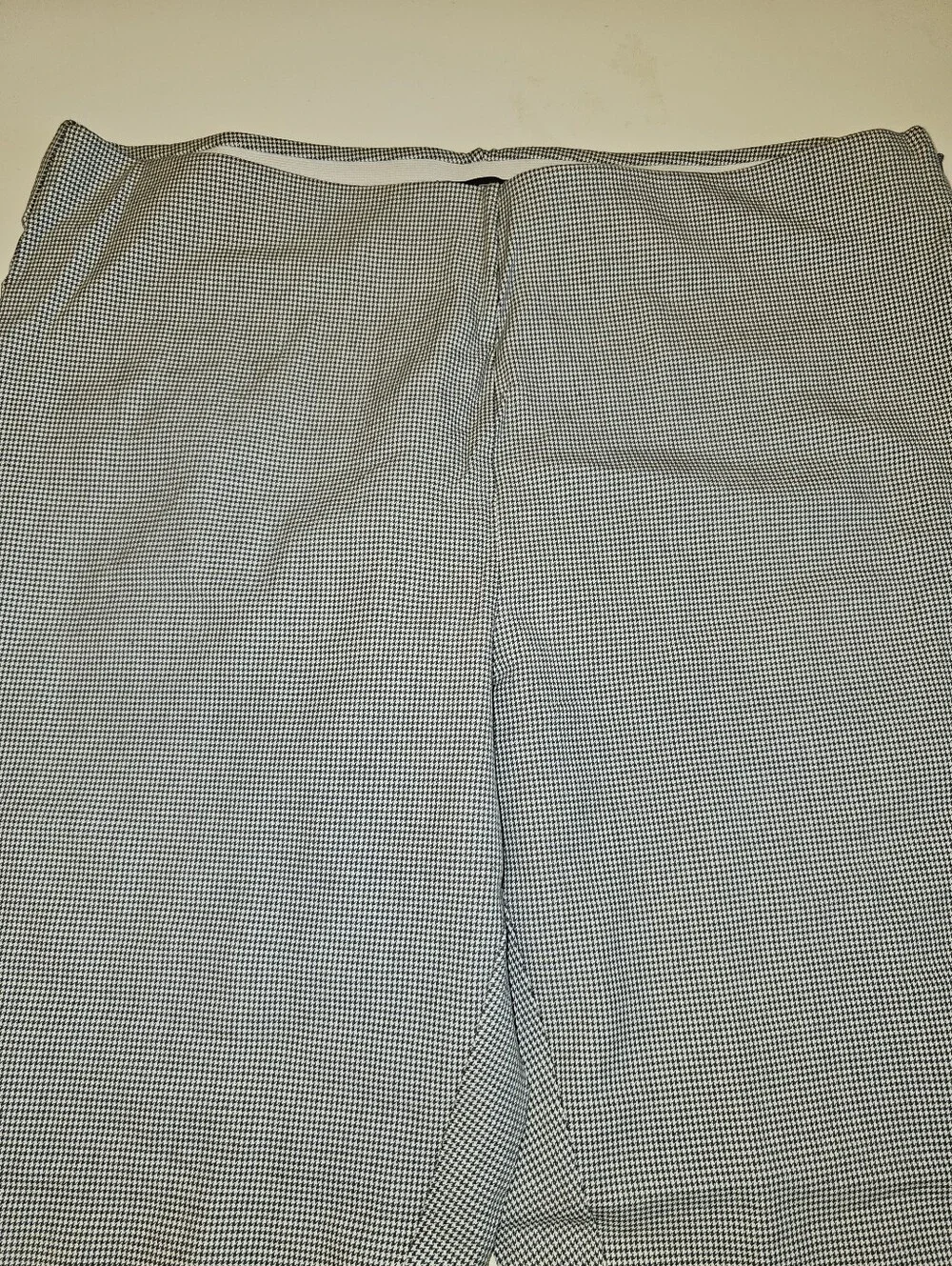 NWOT | 12 | LOFT | Gray White Micro Houndstooth Slim Ankle Pants